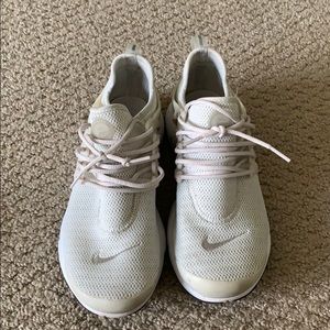Women’s Nike Presto size 8